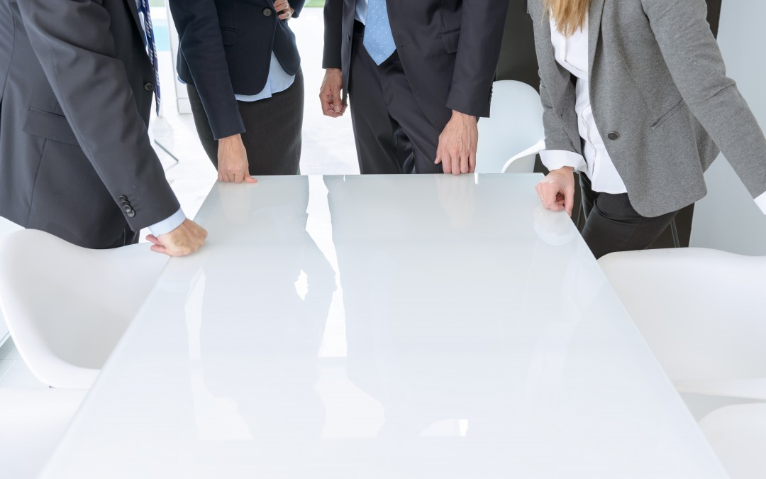 UM ACIONISTA QUER SAIR DA EMPRESA FAMILIAR. E AGORA? UM ACIONISTA QUER SAIR DA EMPRESA FAMILIAR. E AGORA? - A Posterità - formação e consultoria às famílias empresárias tem uma metodologia própria, desenvolvida por Patrice Gaidzinsk.